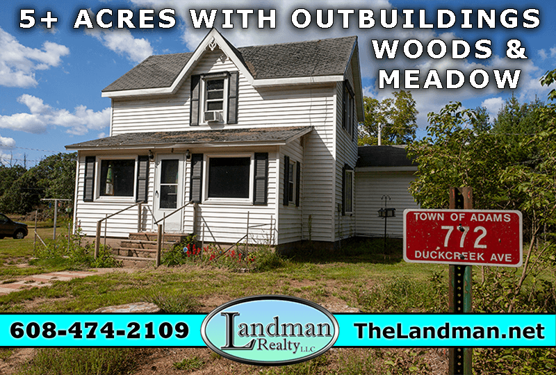 2007765, Central Wisconsin Country Farmhouse with Outbuildings