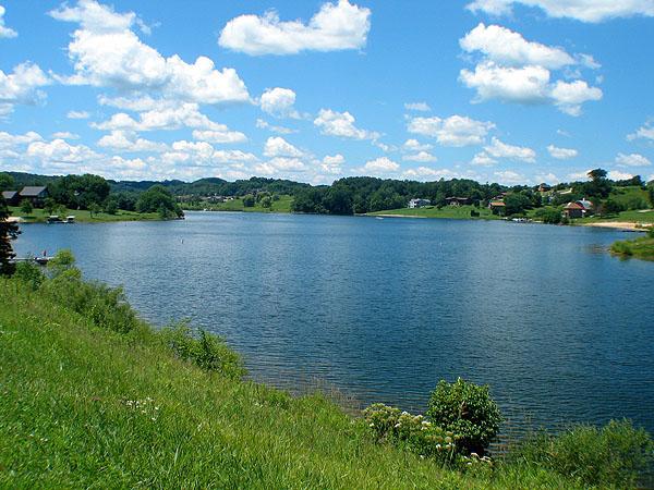 dutch hollow lake dam